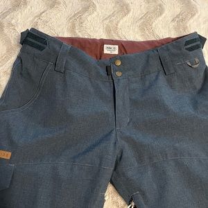 Woman’s Ride Roxhill Denim Melange snow pants large